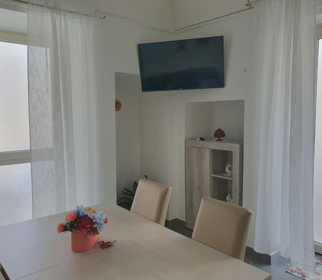 Ferienwohnung Dimora Donna Madia Monopoli Exterior foto